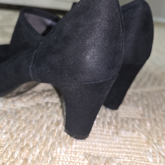 AEROSOLES Black Heeled Boots for Women - Picture 3 of 10